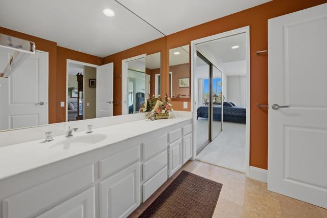 910 Island Drive #206, Rancho Mirage, CA 92270