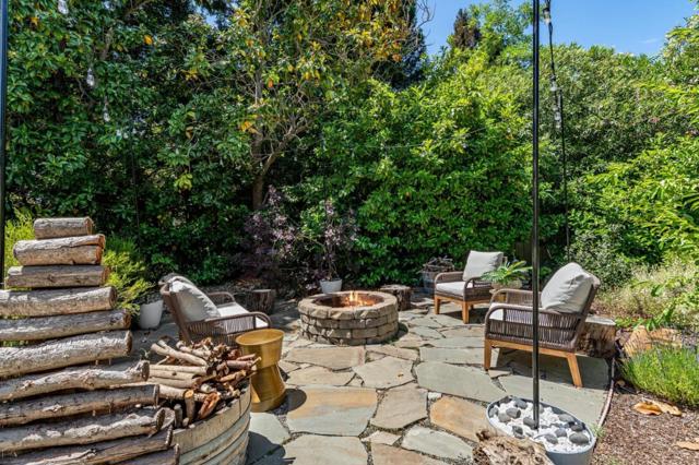 2360 Holly Oak Drive, Danville CA: https://media.crmls.org/mediaz/55d142a2-1580-4888-83a0-a3e8b46c1f54.jpg