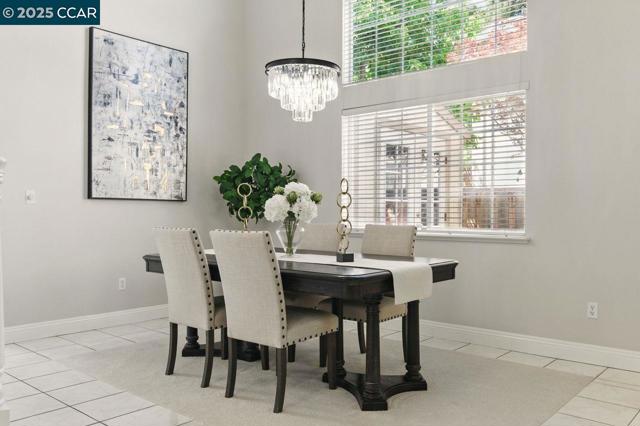 5220 Portillo Valley, San Ramon CA: https://media.crmls.org/mediaz/55d32ae1-0478-482a-b747-ea8836a64845.jpg