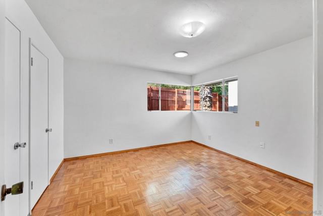 4936 Alzeda Drive, La Mesa CA: https://media.crmls.org/mediaz/55d3e0d9-201c-48e8-828e-5468365eb6e5.jpg