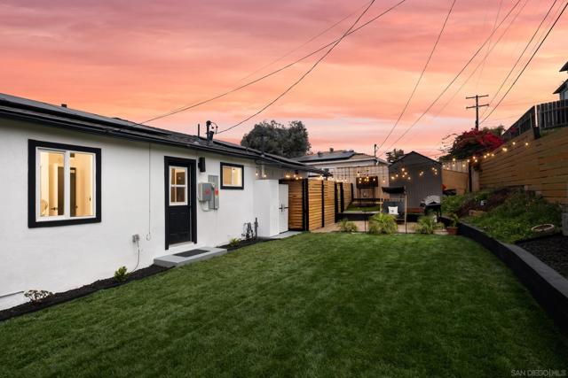 5463 San Onofre Ter, San Diego CA: https://media.crmls.org/mediaz/55d50b04-e3d6-4a53-b031-ac845b2eed72.jpg