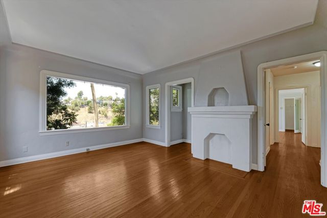 2461 McCready Avenue, Los Angeles CA: https://media.crmls.org/mediaz/55d70c24-877f-4d9e-acd3-2945e3a247ea.jpg