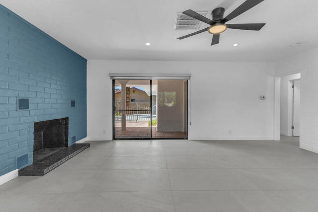 44635 San Carlos Avenue, Palm Desert CA: https://media.crmls.org/mediaz/55d78f07-cd9e-4017-b286-6493170675fd.jpg