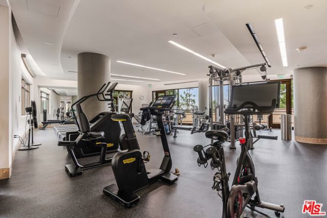 1 W Century Drive, Los Angeles CA: https://media.crmls.org/mediaz/55d8a5e7-f825-4e1f-8c7a-e71ecce366ac.jpg