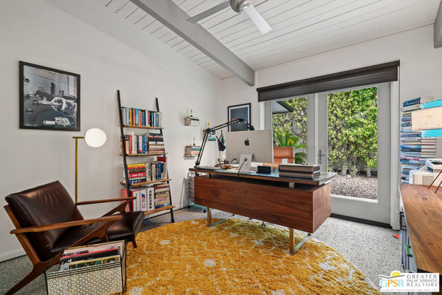 844 N Topaz Circle, Palm Springs, CA 92262