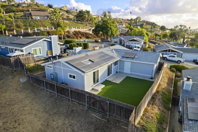 12694 Jackson Heights Drive, El Cajon CA: https://media.crmls.org/mediaz/55d8fdf2-966a-46af-b09f-2489a0bac203.jpg