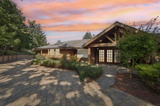 16501 Skyline Boulevard, Woodside CA: https://media.crmls.org/mediaz/55d9303b-8a72-4d2d-8028-1c5c29bba5fe.jpg