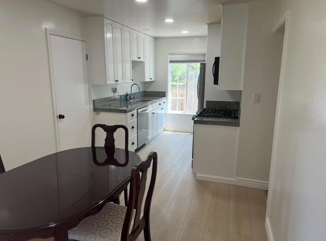 1105 Kentwood Avenue, Cupertino CA: https://media.crmls.org/mediaz/55d9fb37-31f6-4cce-bc8e-625e46f24f27.jpg