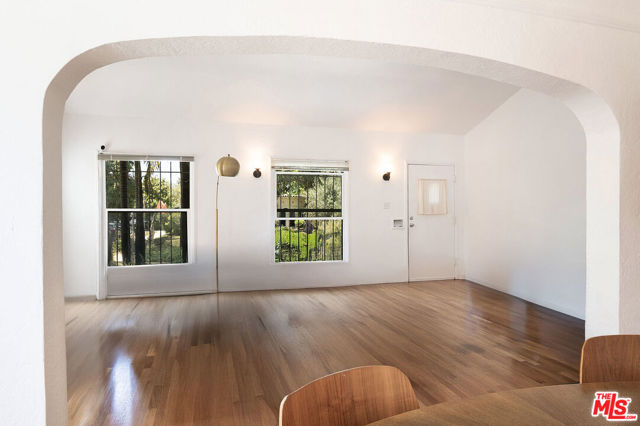 500 N Alta Vista Boulevard, Los Angeles CA: https://media.crmls.org/mediaz/55da8e04-0592-46d7-ac73-f887f4b59ad7.jpg