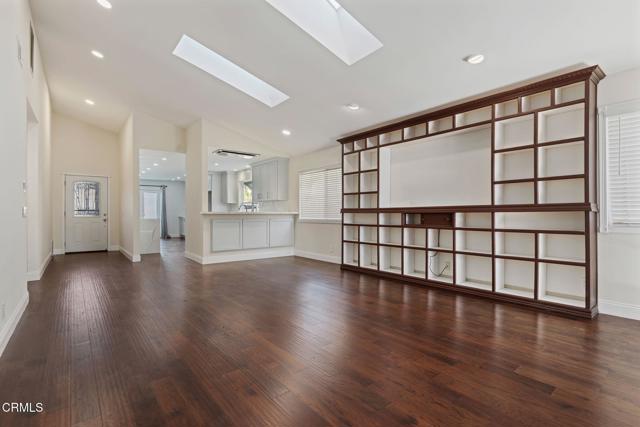 Detail Gallery Image 6 of 28 For 6250 Calle Bodega, Camarillo,  CA 93012 - 3 Beds | 2 Baths