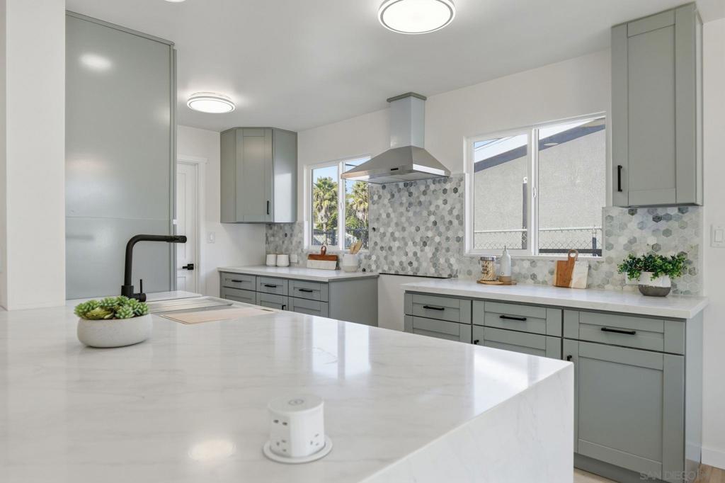 MLS #250045040SD image #8