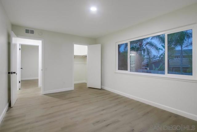 4512 Terraza Ct, San Diego CA: https://media.crmls.org/mediaz/55db69ad-a260-4d5b-a6e8-8ac12962f797.jpg