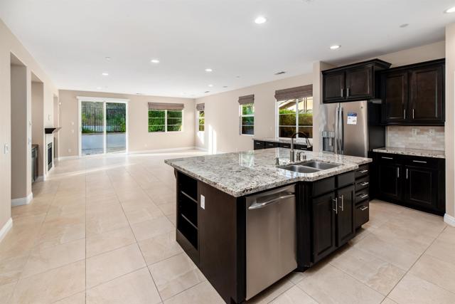 Detail Gallery Image 22 of 51 For 3722 Bergen Peak Pl, Carlsbad,  CA 92010 - 3 Beds | 2/1 Baths