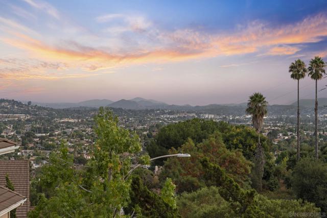 2106 Zachary Gln, Escondido CA: https://media.crmls.org/mediaz/55dbb72f-8694-4568-946e-59435abcda5b.jpg