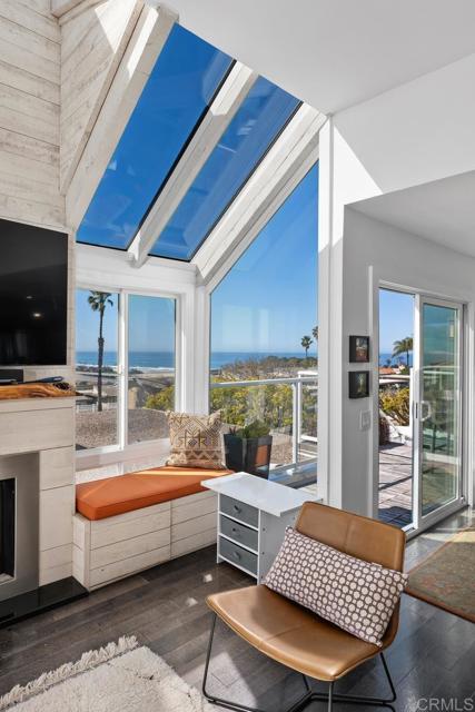 328 SHOMAKER CT., Solana Beach CA: https://media.crmls.org/mediaz/55dc53c9-12c3-467a-ae8e-d4b2863888c3.jpg