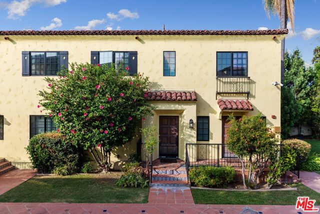 2623 Ellendale Place, Los Angeles CA: https://media.crmls.org/mediaz/55dc830d-43b5-4af3-bed8-806e5bfa3641.jpg