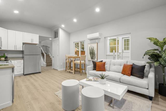 840 N 15th Street, San Jose CA: https://media.crmls.org/mediaz/55e06966-54c8-4de6-9501-5f0f2705ce88.jpg