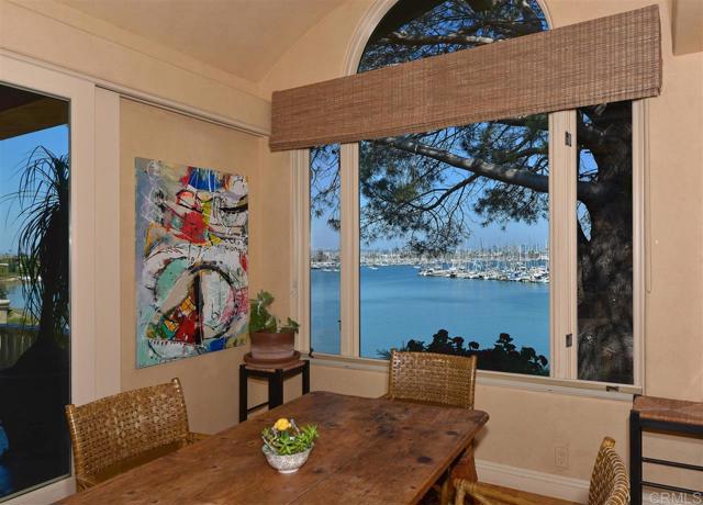 Detail Gallery Image 13 of 25 For 741 Rosecrans, San Diego,  CA 92106 - 3 Beds | 3/1 Baths