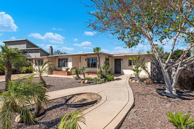 Detail Gallery Image 2 of 29 For 6052 Dwight St, San Diego,  CA 92115 - 3 Beds | 1 Baths