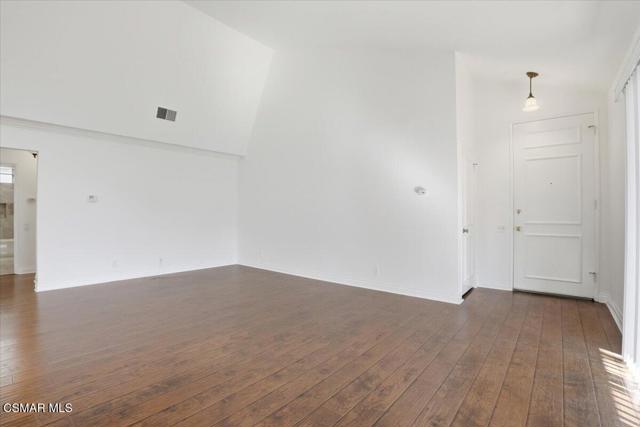 31505 Lindero Canyon Road, Westlake Village CA: https://media.crmls.org/mediaz/55e34cb6-435e-4ef6-8581-6652082f8897.jpg