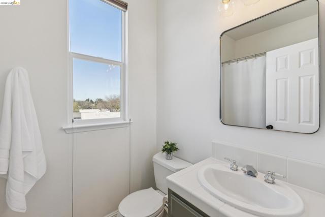 Image 36 of 49 For 548 Gabriel Ct