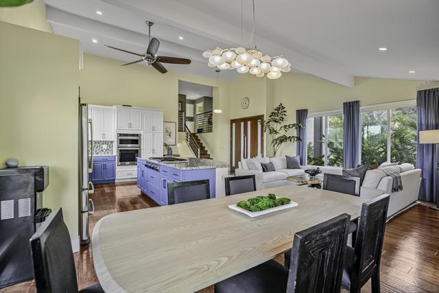 12902 Biscayne Cove, Del Mar CA: https://media.crmls.org/mediaz/55e3ec85-75ce-4d11-b9b2-48717bf81cd7.jpg
