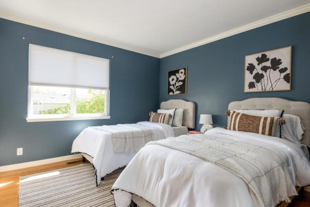 3694 Country Club Drive, Redwood City CA: https://media.crmls.org/mediaz/55e418b9-5a70-407e-92ec-e779189beef5.jpg