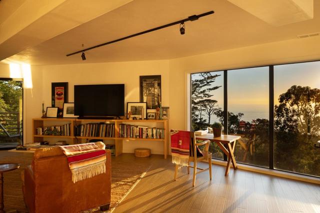 209 Crest Road, Carmel CA: https://media.crmls.org/mediaz/55e44955-1c39-43b2-9cb4-4049b05d7523.jpg