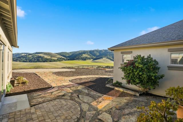 979 Via Rodriguez, San Juan Bautista CA: https://media.crmls.org/mediaz/55e4e758-fe2e-4198-9e31-ffd8f1d9c0d1.jpg