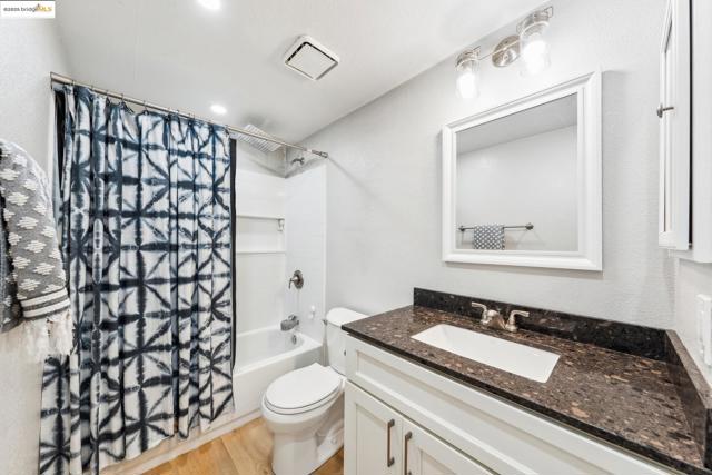 1893 Shirley Dr, Benicia CA: https://media.crmls.org/mediaz/55e4ffa9-a3d7-42f1-9c99-d197fb308488.jpg