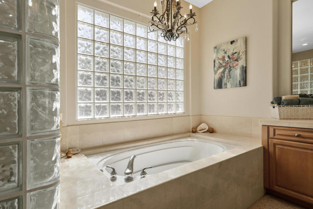 79640 Citrus, La Quinta CA: https://media.crmls.org/mediaz/55e6a76b-3093-4a14-acf9-8ff5f03dcadc.jpg