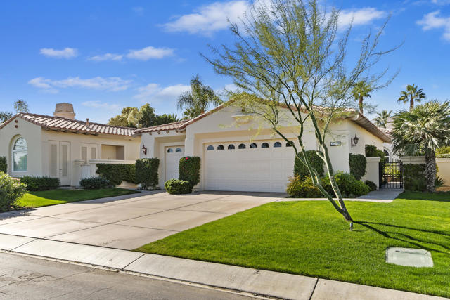 79918 Mission E Drive, La Quinta CA: https://media.crmls.org/mediaz/55e7c46f-2b04-400c-9501-dcf20e4ba17c.jpg