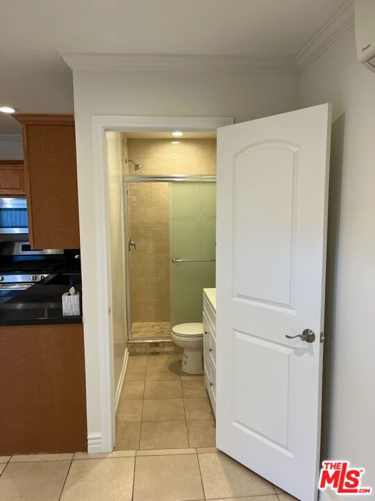 6208 Calvin Avenue photo 3