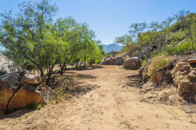 0 V/L Mahogany Ranch Road, Ramona CA: https://media.crmls.org/mediaz/55e9fabf-ac9f-4868-a54a-924034374482.jpg