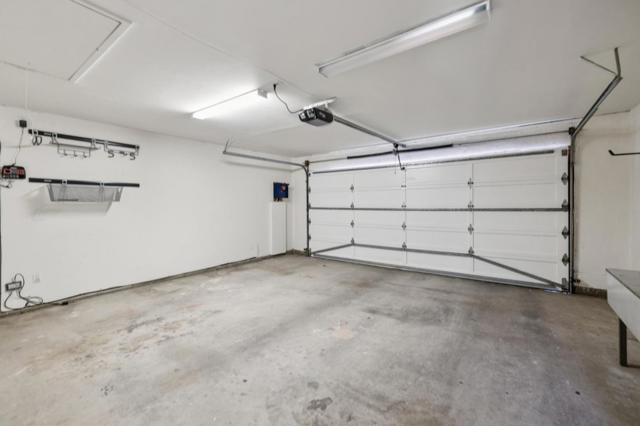 704 Prescott Lane, Foster City CA: https://media.crmls.org/mediaz/55ea4f4d-f396-46ba-9627-1f6d8646551d.jpg