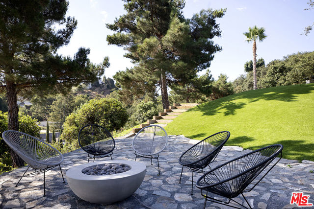 Drew Fenton | 16401 Mulholland Drive Los Angeles CA | MLS: 7706113