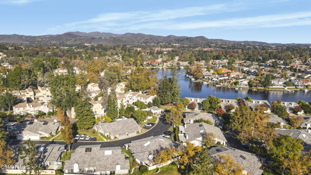 2190 Westshore Lane, Westlake Village CA: https://media.crmls.org/mediaz/55eb676b-6d84-4b8d-a638-e48bccef9816.jpg