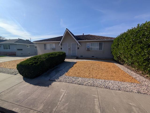 2387 Karen Drive, Santa Clara CA: https://media.crmls.org/mediaz/55ebc52c-6866-4526-b47c-e5516d90901b.jpg
