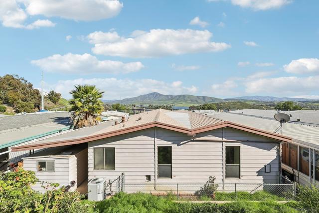 275 S Worthington St, Spring Valley CA: https://media.crmls.org/mediaz/55ec030d-ea0f-4992-a10e-a38c89a78073.jpg