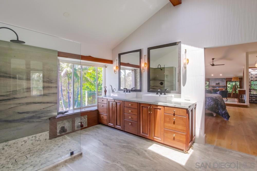 MLS #250032414SD img 31