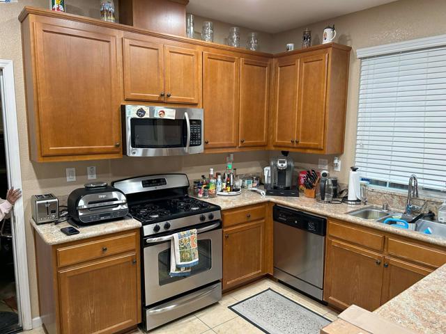 1279 Eucalyptus Dr, Vallejo CA: https://media.crmls.org/mediaz/55ed98ca-05bb-45e2-bf72-1043ba2c9e73.jpg