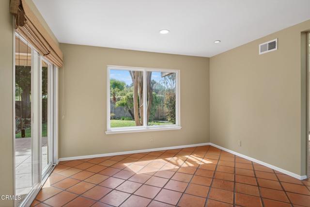 Detail Gallery Image 16 of 63 For 1525 Fairway Dr, Camarillo,  CA 93010 - 4 Beds | 2/1 Baths