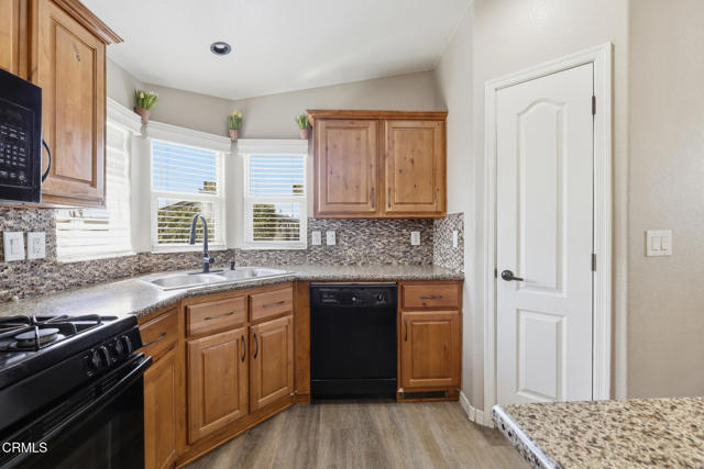 Detail Gallery Image 9 of 37 For 1657 Lime Ave #87,  Oxnard,  CA 93033 - 3 Beds | 2 Baths