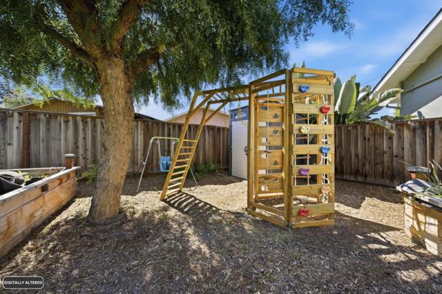 33790 Dartmouth Avenue, Union City CA: https://media.crmls.org/mediaz/55ef8155-40b4-40a5-a960-aabbc3730a39.jpg