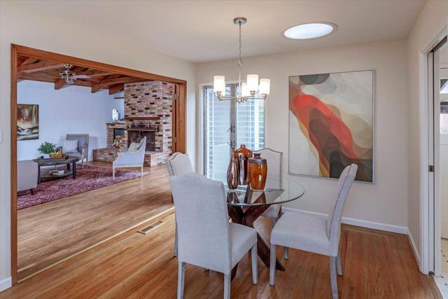 938 Round Hill Road, Redwood City CA: https://media.crmls.org/mediaz/55efe034-3ea8-4872-8ca9-79f9e5d55295.jpg