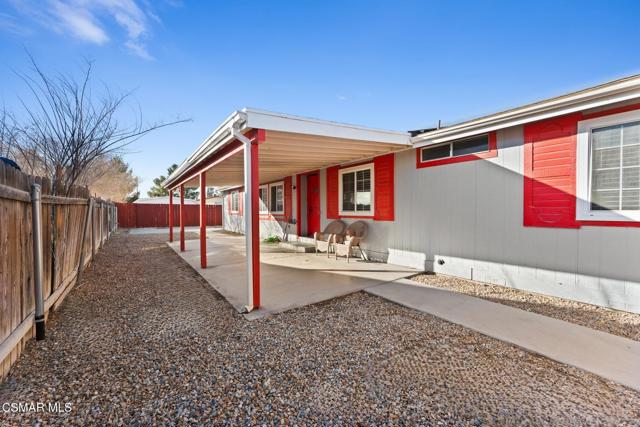 19036 Janine Street, Adelanto CA: https://media.crmls.org/mediaz/55efe4be-929a-4e6f-bf8a-fde5e7d71783.jpg