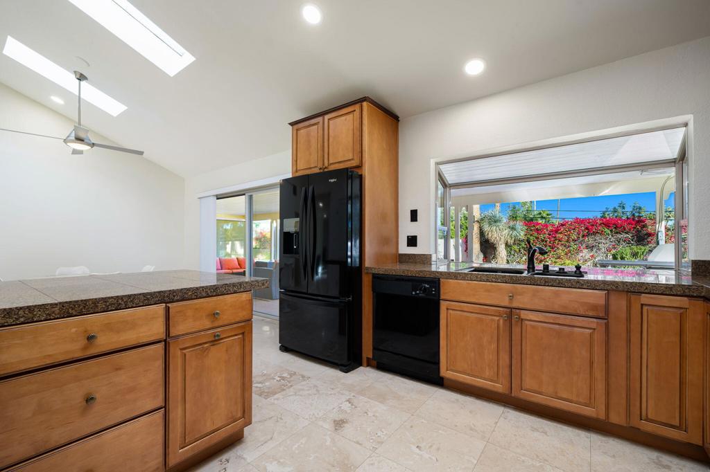 MLS #219139298DA image #13