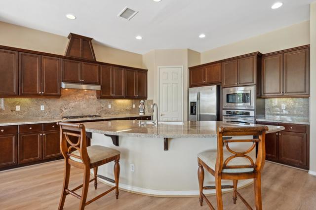 57810 Black Diamond, La Quinta CA: https://media.crmls.org/mediaz/55f13bb0-605b-47c2-96ec-f647c1b1f56e.jpg