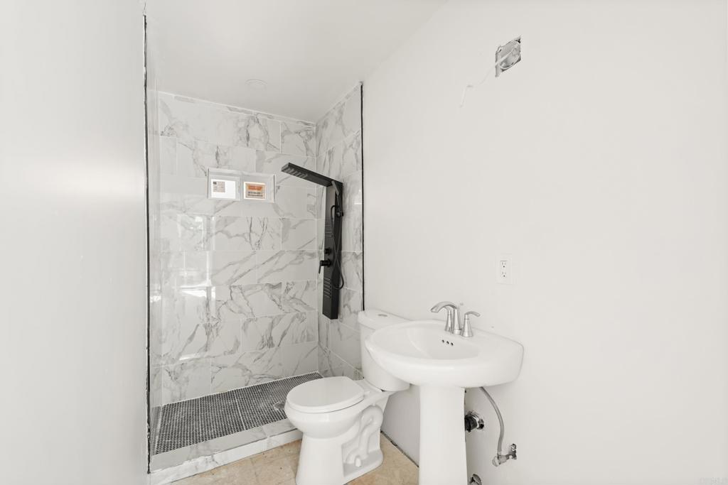 3067 J Street - photo 18