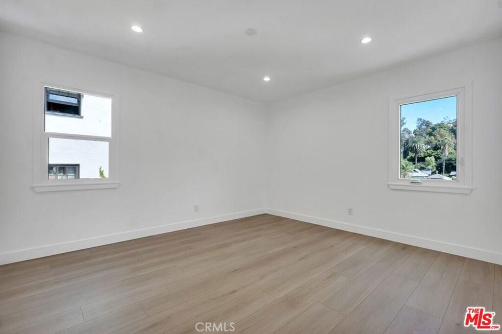 MLS #25619865 image #23